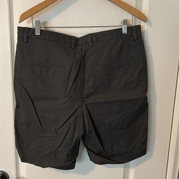 Hugo Boss shorts - Picture 3 of 5